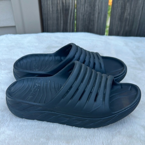 Hoya Size 10 Black Slide Sandals - Picture 1 of 6